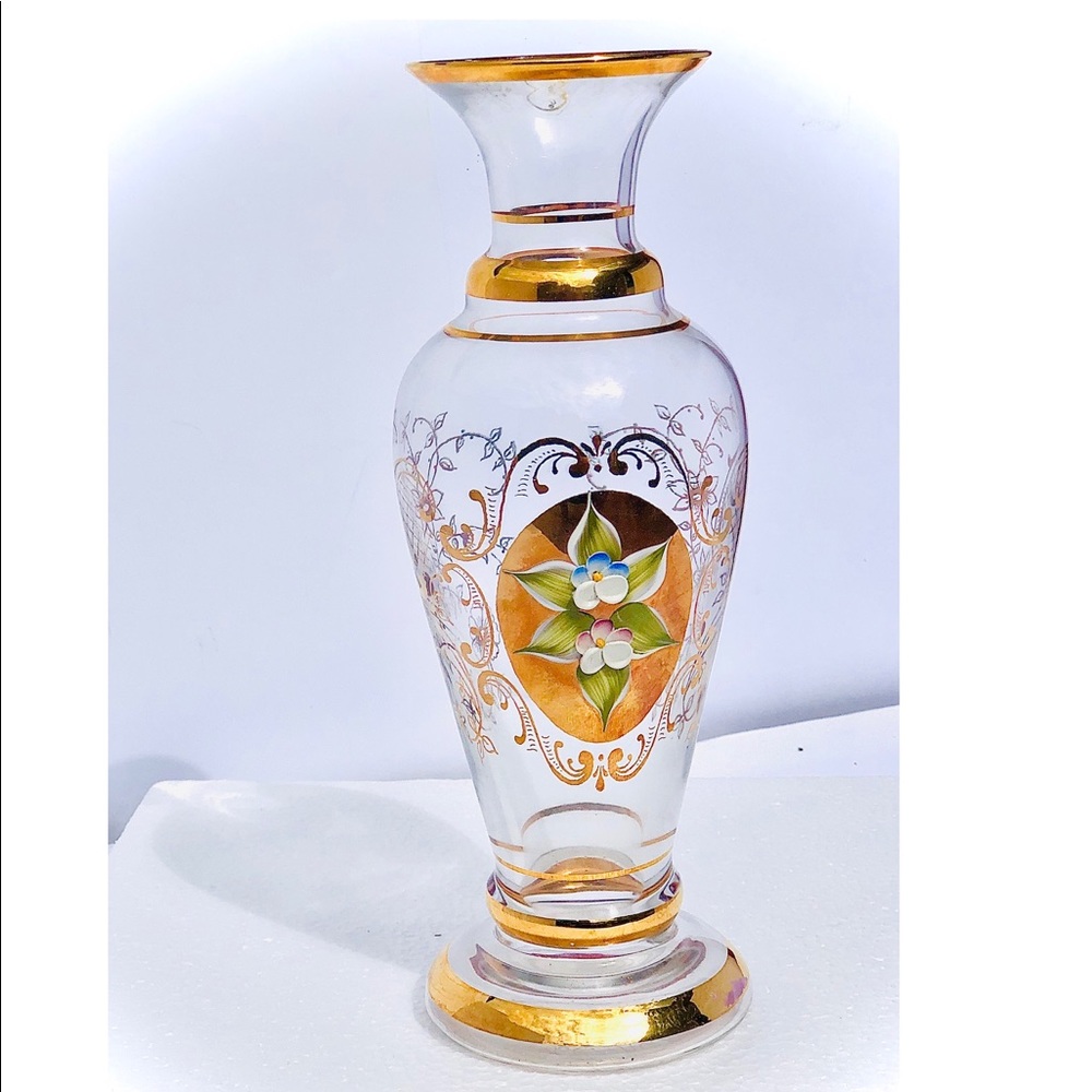 Elegant Bohemian Gold Flower Vase